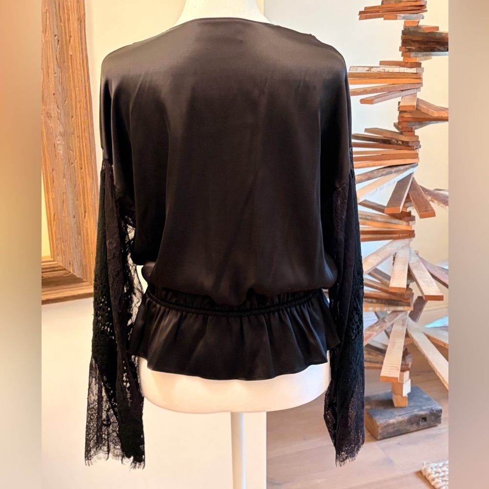 Lloyd/Ford Elegant Black Silk Women's Blouse - Picture 4 of 8